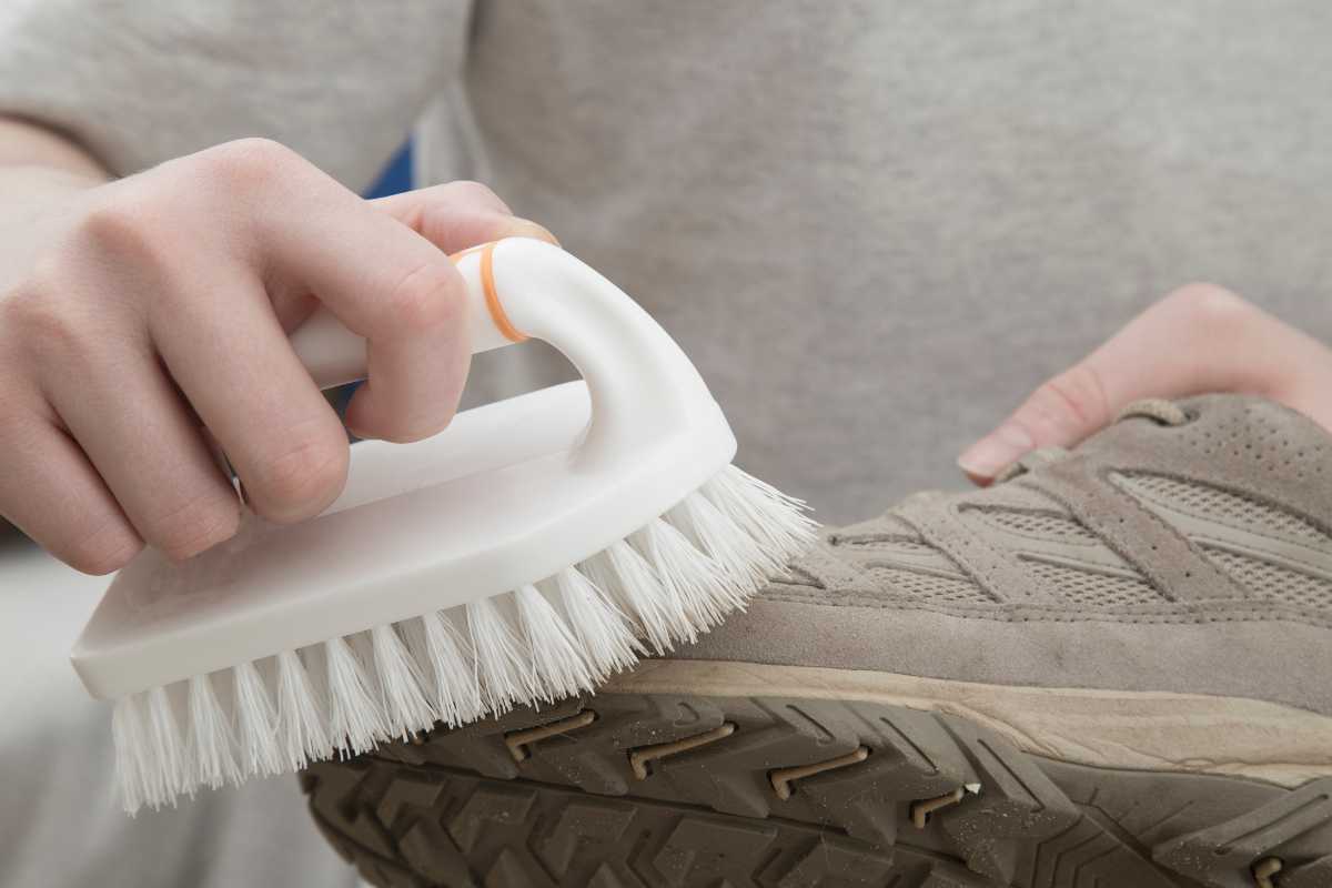 allerta scarpe batteri
