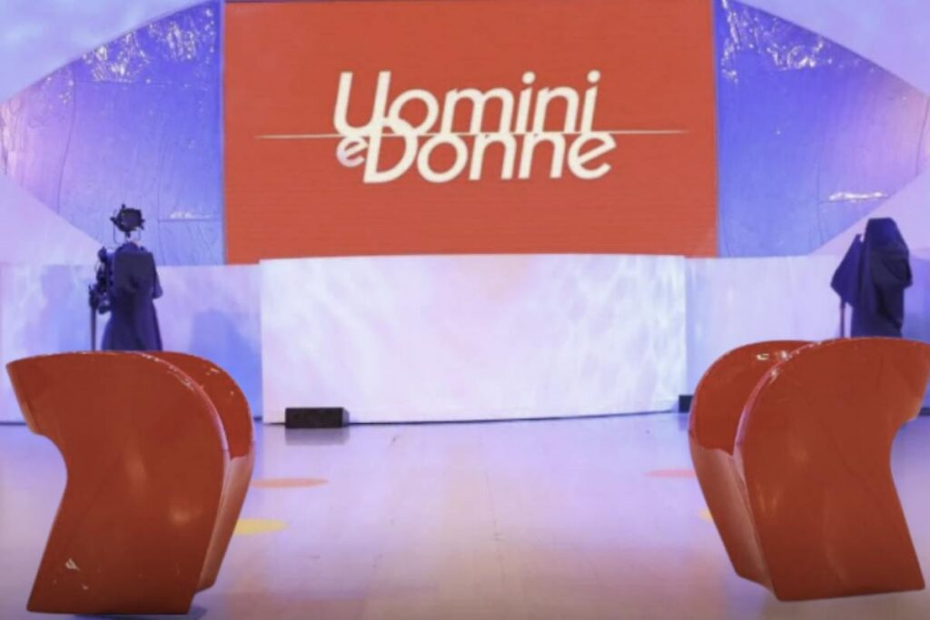 In una lunga diretta social, la giovane ha voluto chiarire con fermezza la situazione sentimentale che la vede al centro dell’attenzione mediatica.
