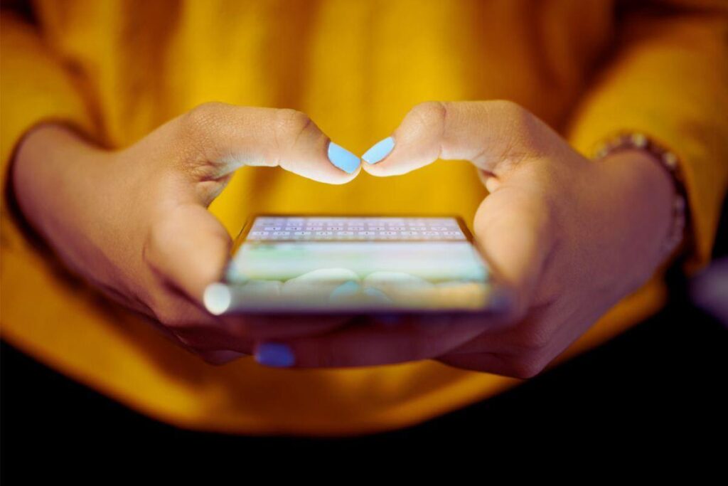 Gruppi di lavoro WhatsApp, il lato oscuro