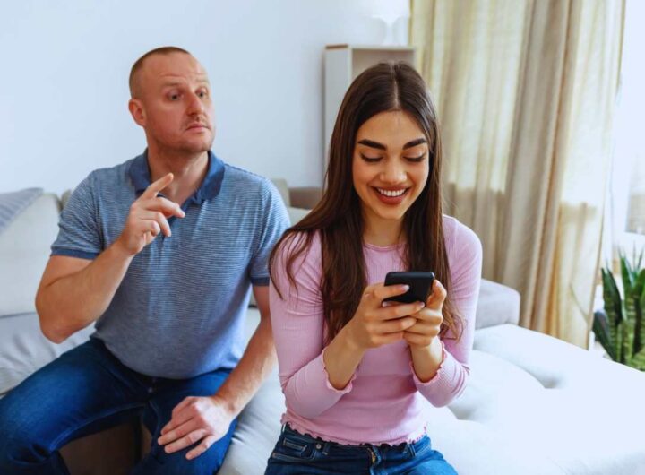 Bastano queste due funzioni attive sul cellulare per farti spiare da chiunque